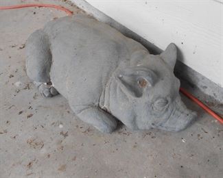 Concrete pig