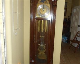 Sigh grandfather clock
