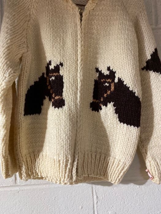 free-free-from-3-00-4-00-horse-tack-vintage-starts-on-9-24-2022