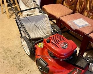 Toro mulching lawn mower