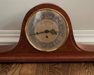 Kieninger mantel clock