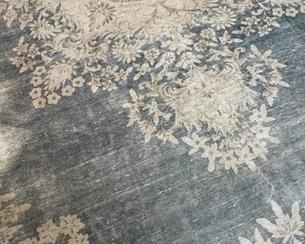 Large vintage 10'x14' area rug, hand-knotted and shorn