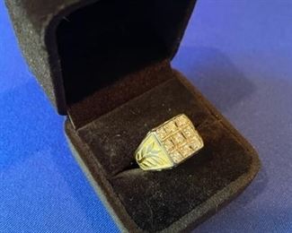 Genta 18k diamond ring, 9.8 grams