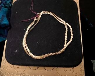 Gold S-Chain Necklace