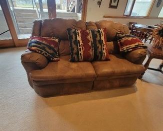 MANUAL DUAL RECLINE LOVESEAT
