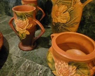 1943 ROSEVILLE WATER LILY