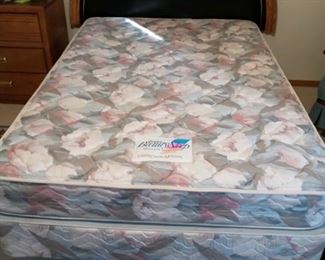 FULL SIZE MATTRESS SET