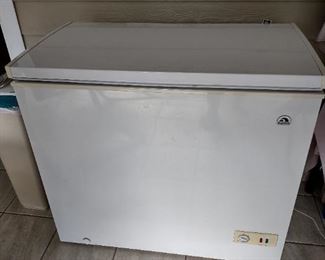 Chest freezer