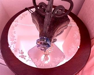 Mirror Top can be replaced 