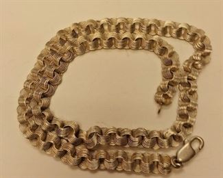 https://www.ebay.com/itm/115540807688	RAB3044 VINTAGE 18 INCH STERLING SILVER RING NECKLACE 	Auction	Starts 09/30/22 After 6 PM
