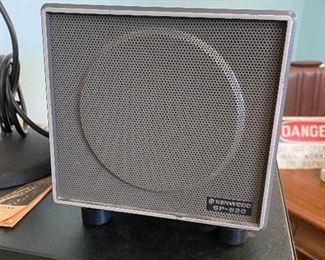 https://www.ebay.com/itm/125532685697	NW5703 Kenwood SP-520 Speaker Vintage Tested
