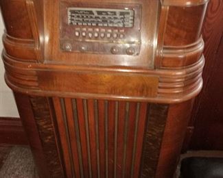 Antique Philco radio.