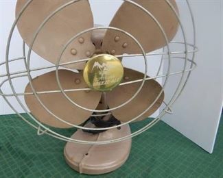 Artkins Breeze All Table Fan