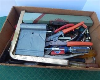 Screwdriver, Pliers Electrician Wire cutter
