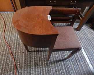 Vintage "The Columbia Viking Desk Encyclopedia"  (5)