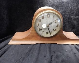 Ingram 8-day mantle clock
