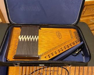 Silvertone Autoharp by Oscar Schmidt