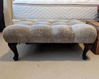 Tufted Bench