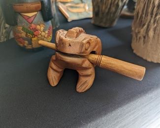 Wooden Croaking Frog