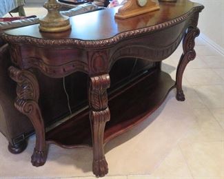 Bernhard Grand Savannah console table