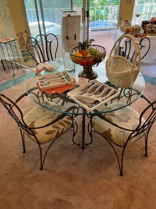 Wingrove Estate Sale in Taylors, SC starts on 9/22/2022