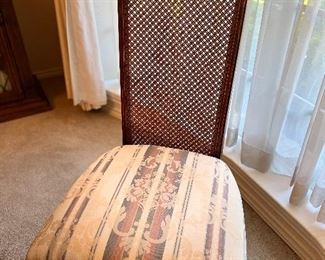 Formal dining and matching hutch