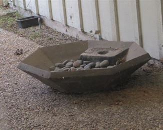 Concrete tiki man w/ base