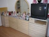 BEDROOM SET