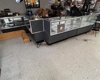 More lighted displays !