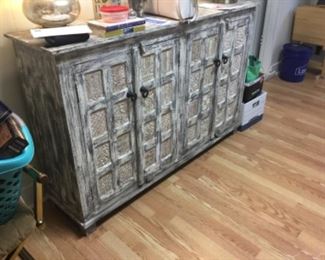 Beautiful storage cabinet - could be used gif TV - has storage beneath