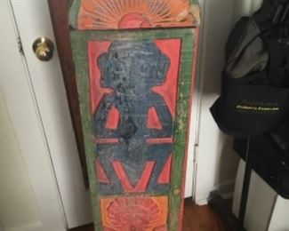 Great cabinet - had storage too