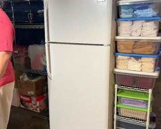 Refridgerator: $125 buyer removal. Colored linen napkins