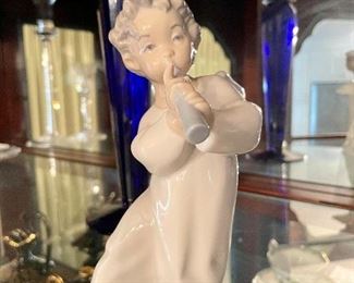 Lladro Figurine
