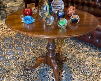 Canady Wayside Tilt Top Table