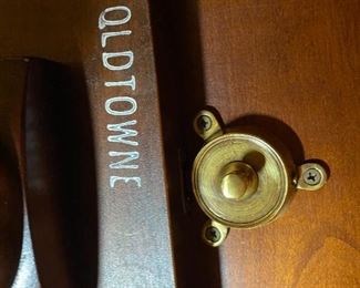 Canady Wayside Tilt Top Table