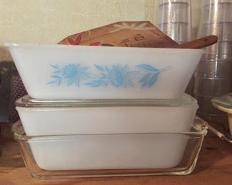 Loaf pans ideal for baking bread or a meatloaf.