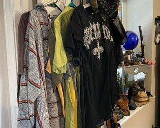 *PRESALE AVAILABLE FOR CLOTHING OR ACCESSORIES* If you are interested in bulk buying or see something you really like, please call to schedule an appointment. Appointment available from 10AM-6PM Mon-Wed. Thank you!