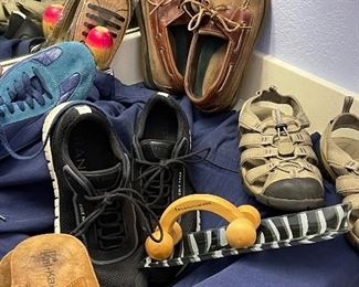 *PRESALE AVAILABLE FOR CLOTHING OR ACCESSORIES* If you are interested in bulk buying or see something you really like, please call to schedule an appointment. Appointment available from 10AM-6PM Mon-Wed. Thank you!