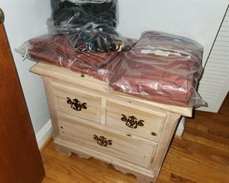 Thomasville Queen bedroom set