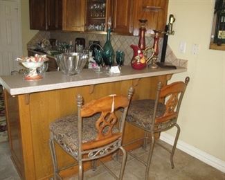 Great set of bar stools