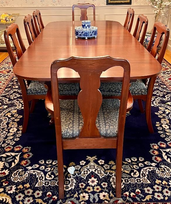 Harden Furniture Table & 8 Chairs