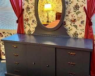 Thomasville American Dresser & Mirror