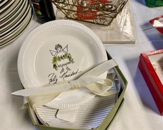 Feliz Navidad Hand Painted Dessert Plates