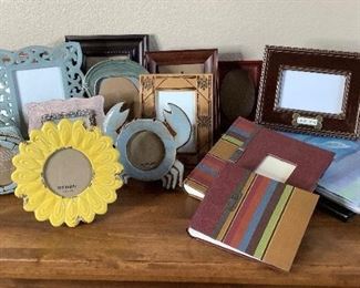 Photo Albums & Frames
