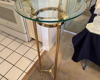 Brass/Glass Circular Pedestal. Measures 18" x 41". BUY IT NOW! $100