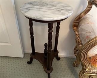 Marble Top Plant Stand/Corner Table with Wood Base. Measures 14" x 27.5". BUYIT NOW! $80