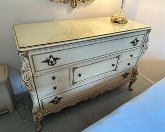 French Provincial-Style Dresser. Measures 50" x 21" x 35". BUY IT NOW ! $400