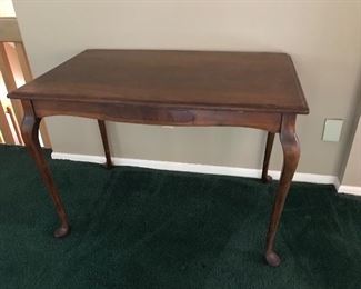 Beautiful Queen Ann Walnut Desk with drawer