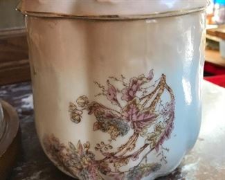 Biscuit jar.  belonged to owners mother. Excellent condition.