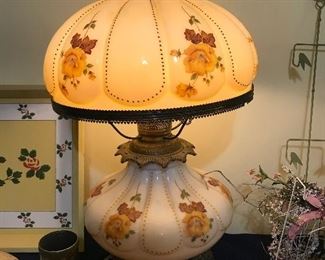 Love tis double globe hand painted lamp - early 1900's